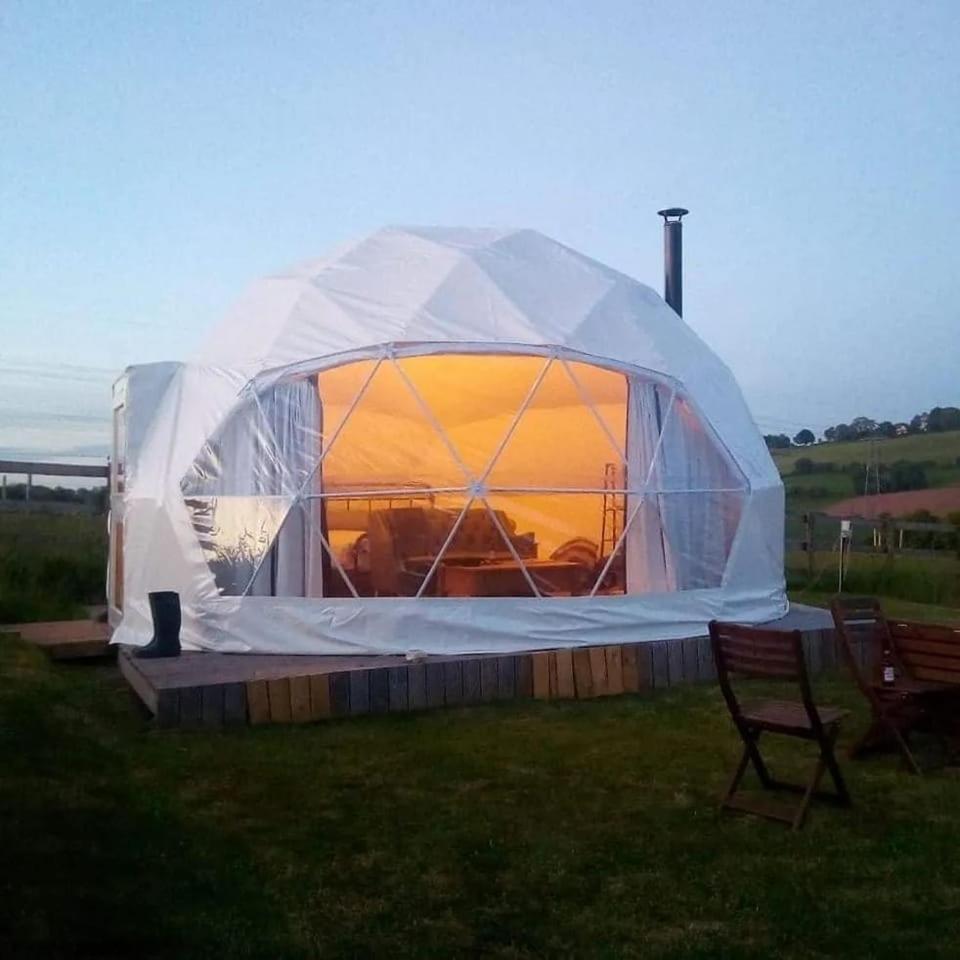 Greenacres Glamping 2*